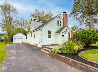 1808 Patton Dr, Schenectady, NY 12303