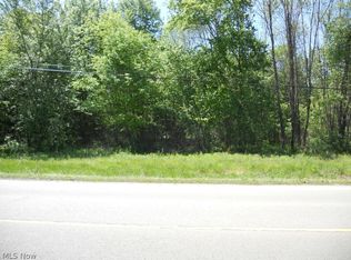 Ravenna Ave SE, Waynesburg, OH 44688