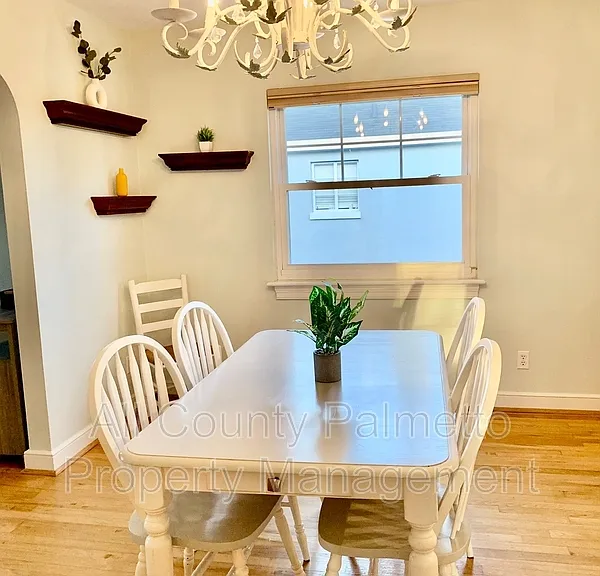 213 Gordon St #B — Photo 3