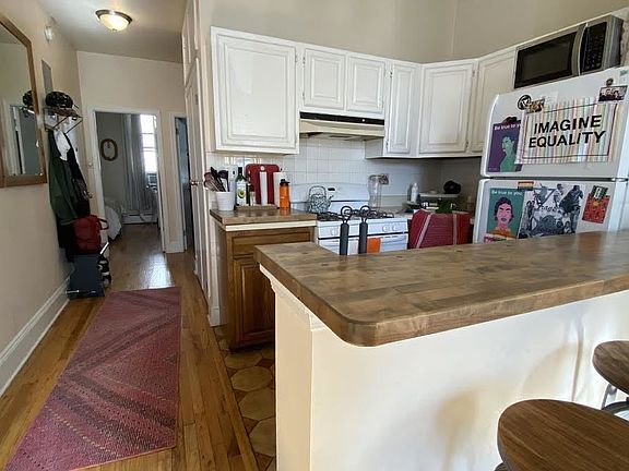 2nd image of 517 Atlantic Ave #2