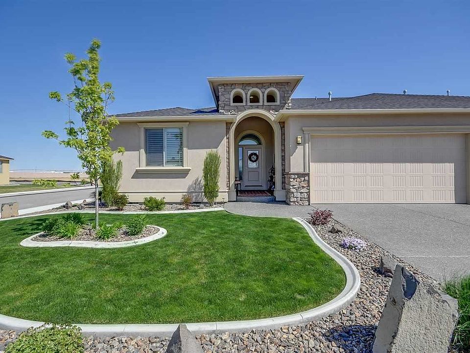 1st image of 2382 Delle Celle Dr