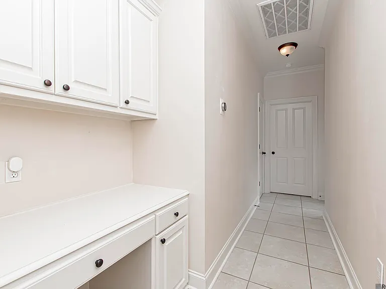 3037 Hudson Park Dr — Photo 8