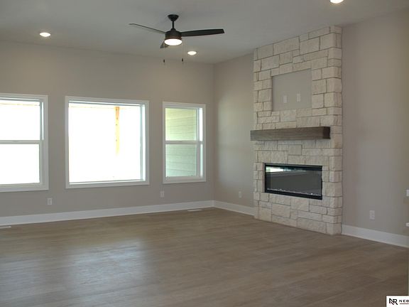 4th image of 3812 Prairie Breeze Rd
