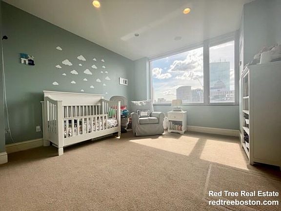 5th image of 58 Charles St S APT 1