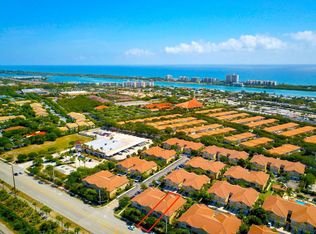 117 Lighthouse Cir APT D, Tequesta, FL 33469