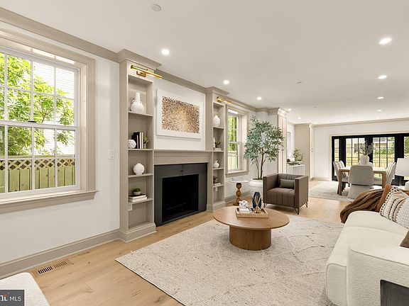 5th image of 4721 45th St NW