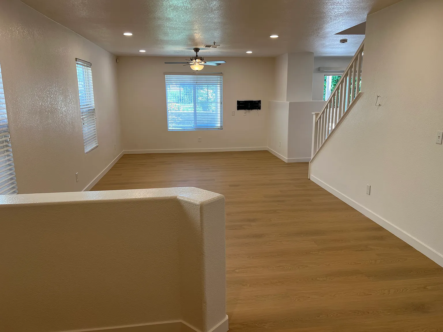 4 bed, 1805 sqft, $3,600 — Photo 2
