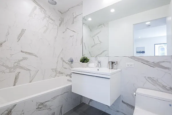 Sold by Real Direct | media 22