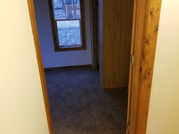 4th image of 3330 Parkland Pl