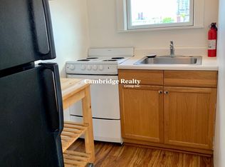 135 Willow St #4, Cambridge, MA 02141