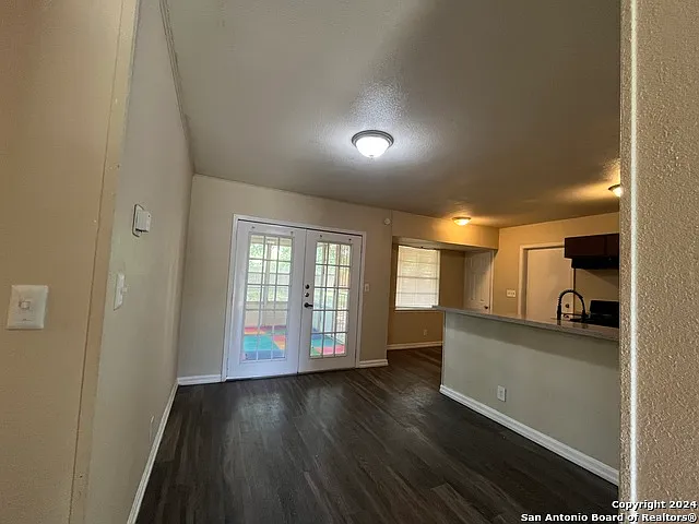 5922 Castle Hunt — Photo 3