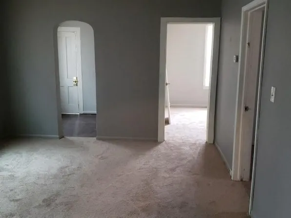 3028 N Holton St, Milwaukee, WI 53212
