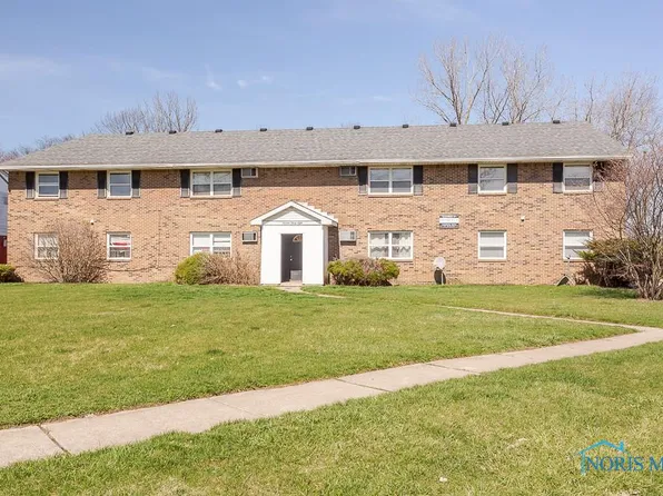 1338 Brooke Park Dr, Toledo, OH 43612