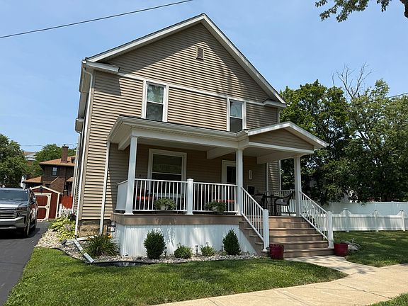 2nd image of 307 Perry St