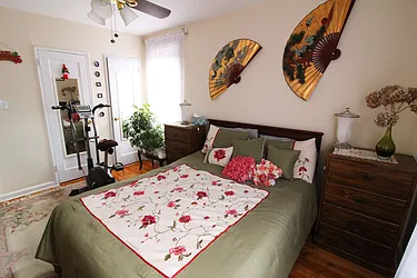 Sold by New York Realty Minimax Inc