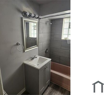 4th image of 8931 S Dauphin Ave
