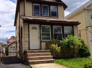 9311 208th St, Queens Village, NY 11428