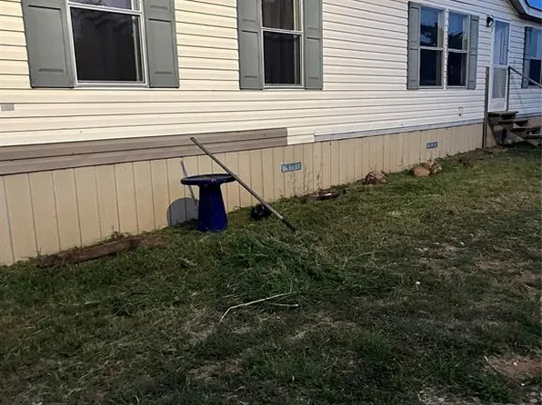 16117 County Street 2710, Minco, OK 73059