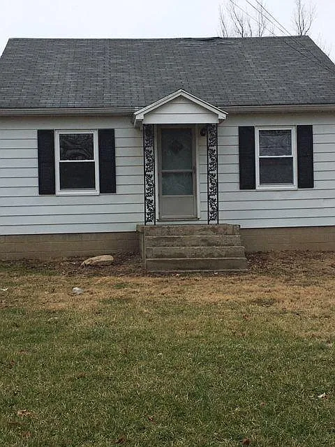 3 bed, 1100 sqft, $1,600 — Photo 1