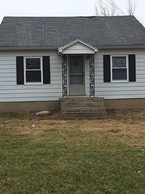 1st image of 806 W Country Club Dr