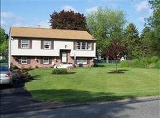 14 Scenic Dr, Green Twp, NJ 07821