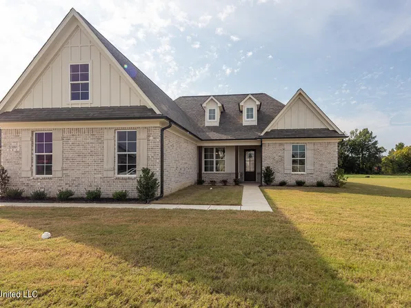 1374 S Clair Cir, Hernando, MS 38632