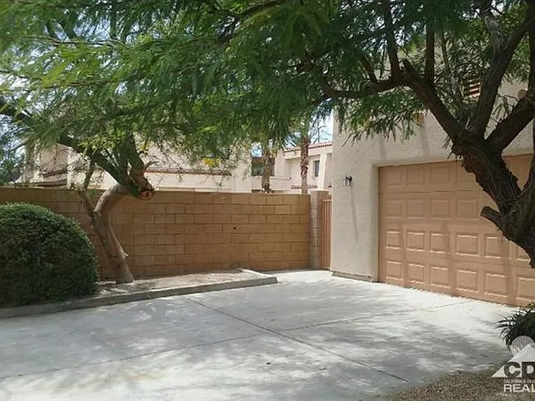 28160 Landau Blvd — Photo 2