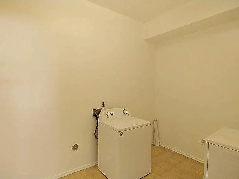 Almeria Townhomes — Photo 204