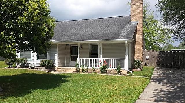 1st image of 310 Saint Rose Ave