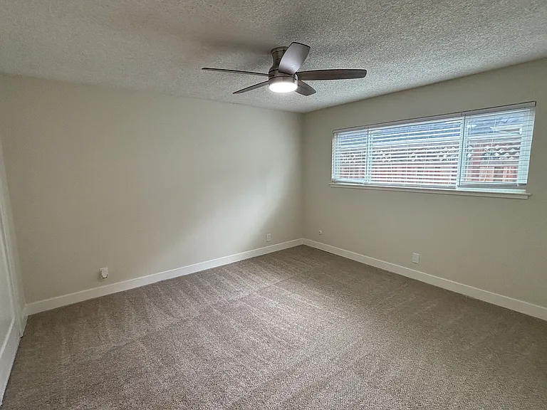 1172 Brace Ave #5 — Photo 15