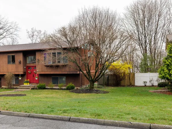 10 SKINNER Court, Tomkins Cove, NY 10986