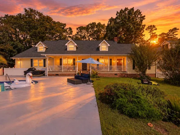 2628 Riverside Dr., Myrtle Beach, SC 29579