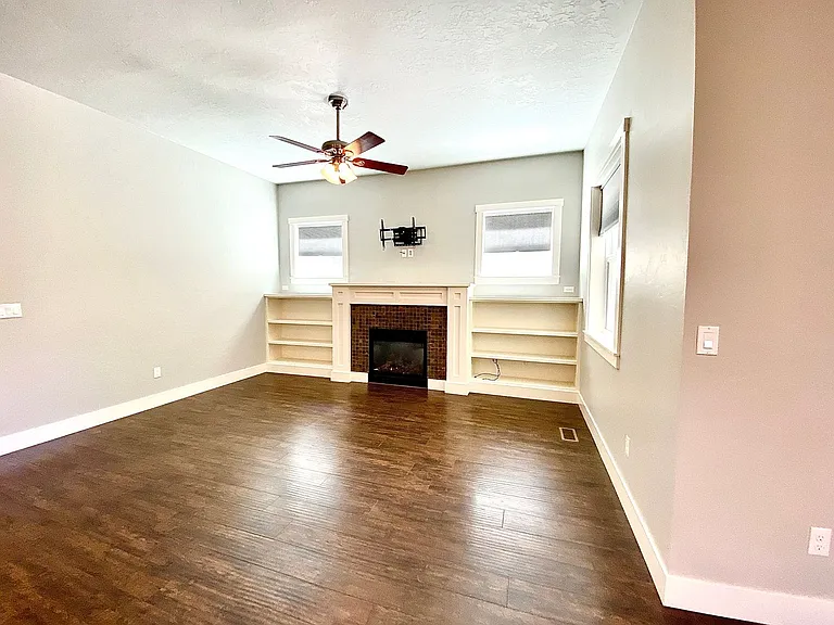 481 W Peck St — Photo 18