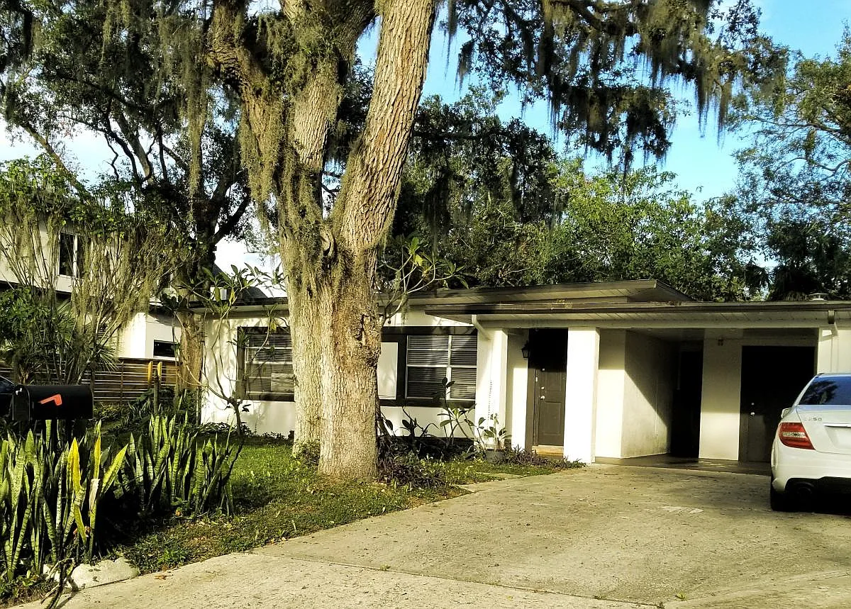 3 bed, 1310 sqft, $2,495 — Photo 2