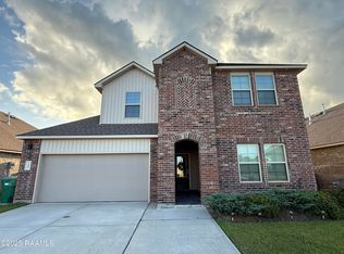 200 Broussard Hill Dr, Broussard, LA 70518
