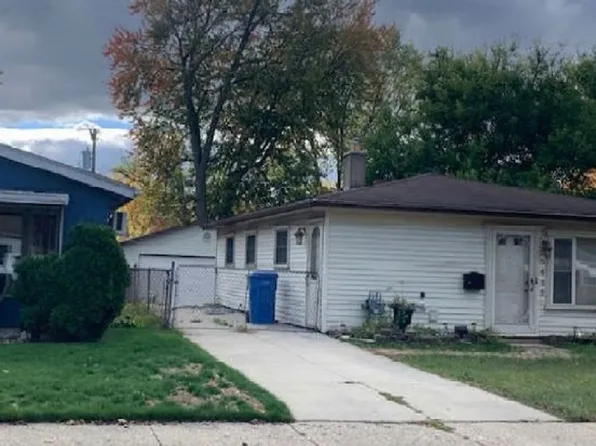 25455 Hanover St, Dearborn Heights, MI 48125