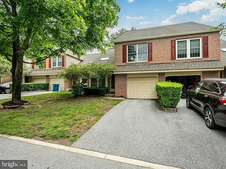 9 Oak Leaf Ln — Photo 3