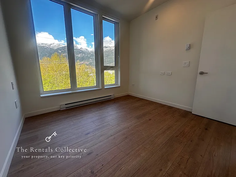 1500 Scott Cres — Photo 13