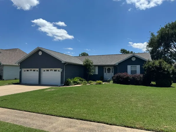 921 Bucklin Cir, Sikeston, MO 63801
