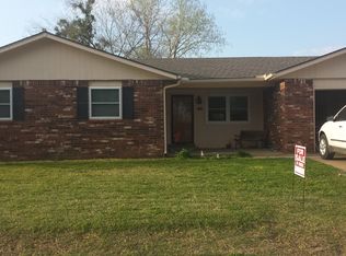 1206 E Walnut St, Fort Gibson, OK 74434