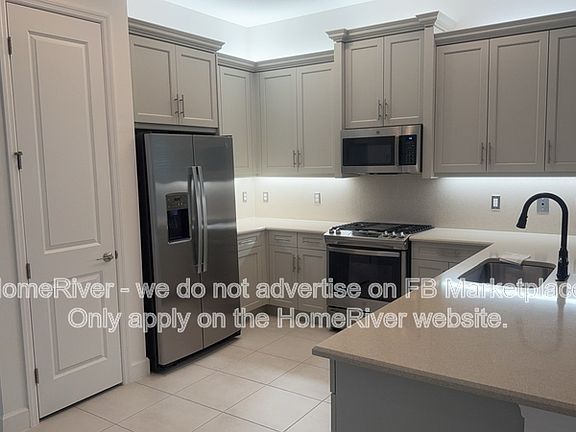 5th image of 16061 Starglazer Pl