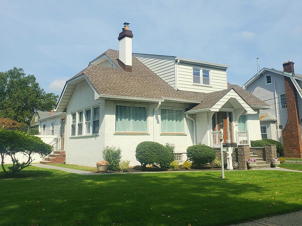 1st image of 130 Weaver Ave