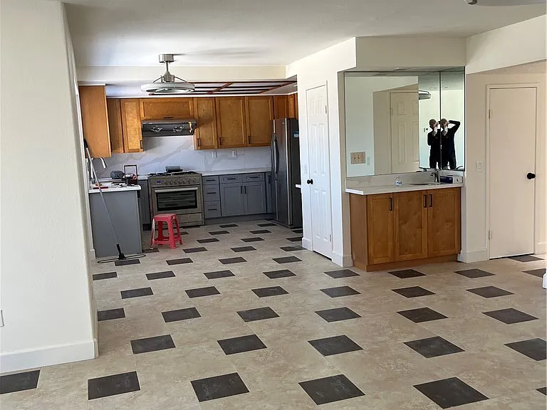 320 Woodruff Dr — Photo 4