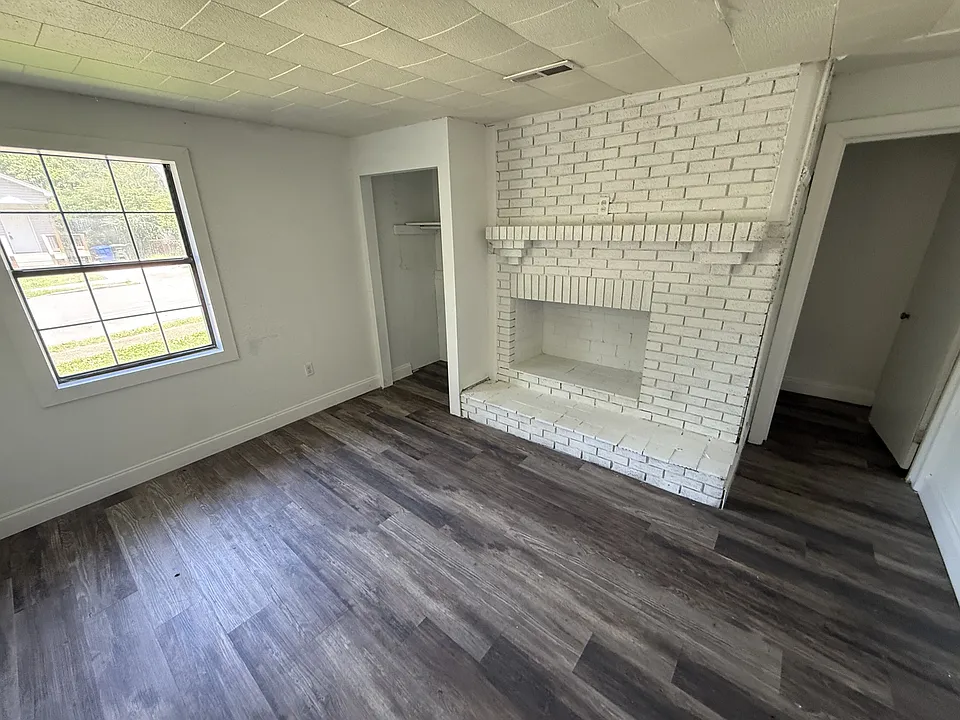 5500 Central Ave #A