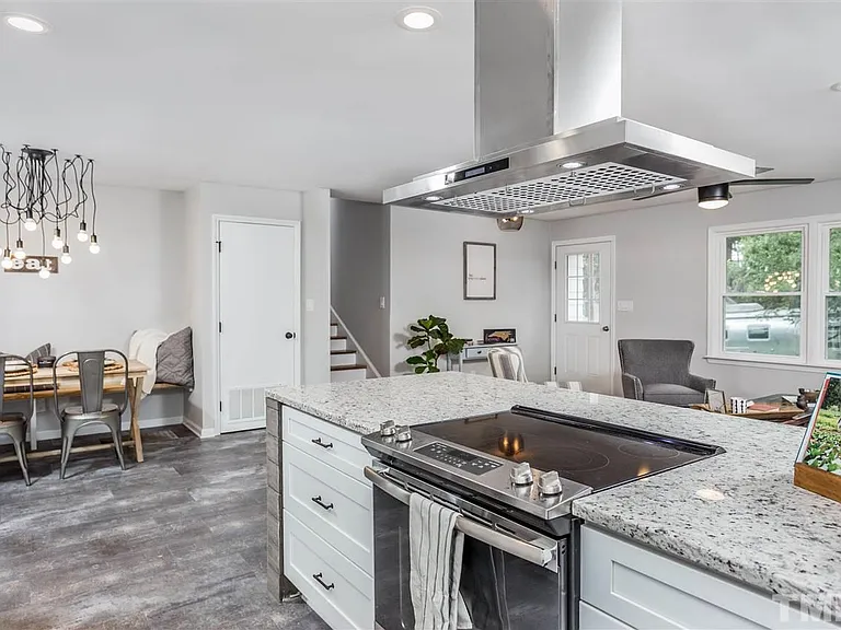 2112 Shenandoah Rd — Photo 5