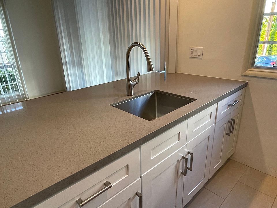 Kitchen counter