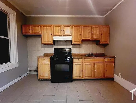 24 Fulton Ave #2