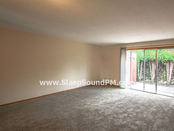4th image of 4805 E 18th St
