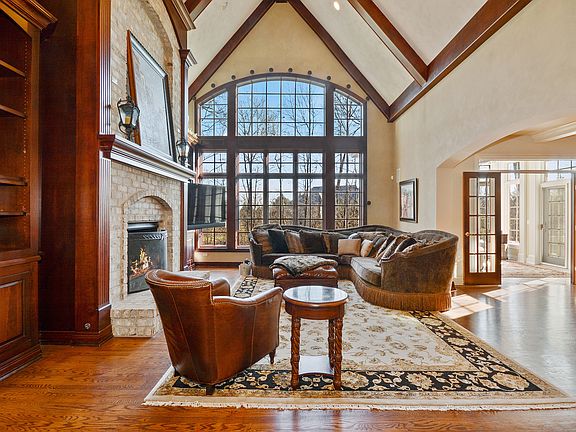 3rd image of 3416 Dover Hill Ct