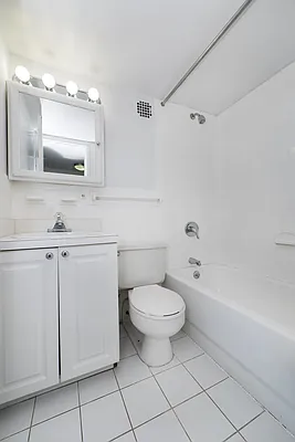 Rented by Bold New York | media 12